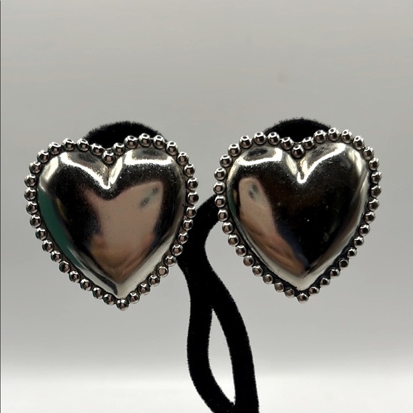 Heart Large Chunky Clip on Earrings Lightweight Silver Tone Love - Picture 2 of 12